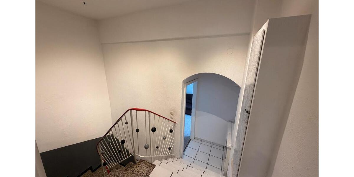 Maisonettenwohnung Köln Chorweiler - 4 Zimmer, 130 m&sup2;, 1.150&euro; | Angebot:24739683