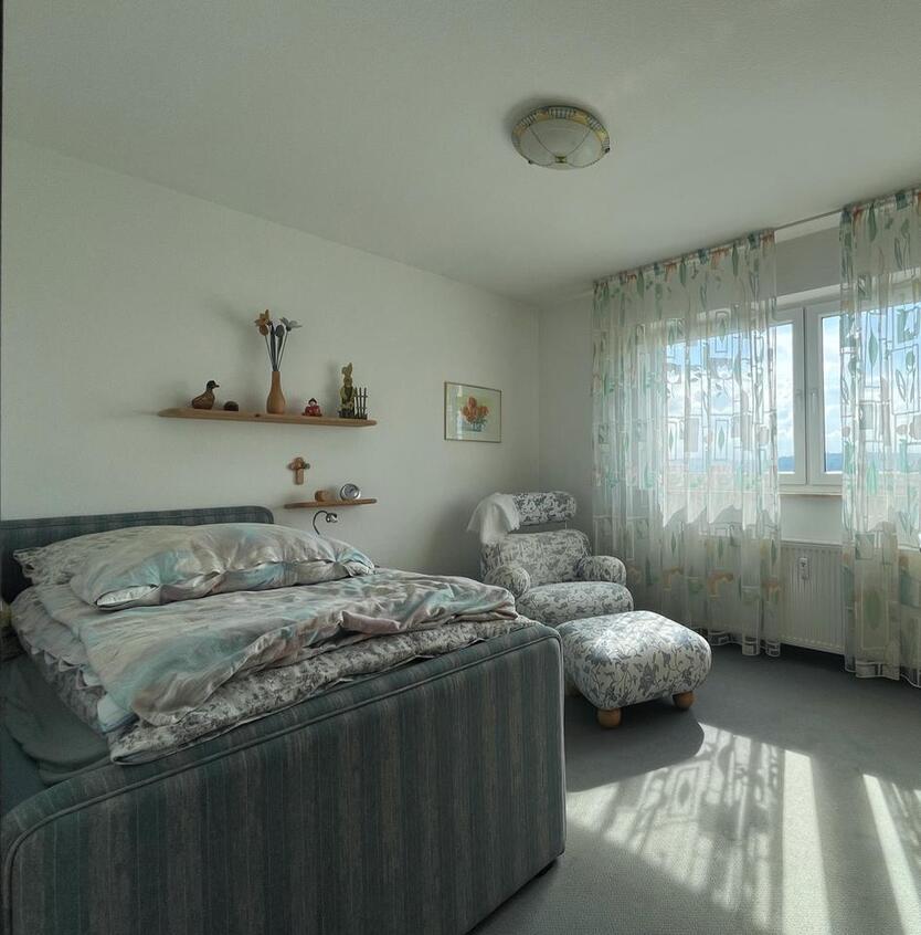3-Zimmer-Küche-Bad im Apartmenthaus mit Balkon, Kfz-Stellplatz, S