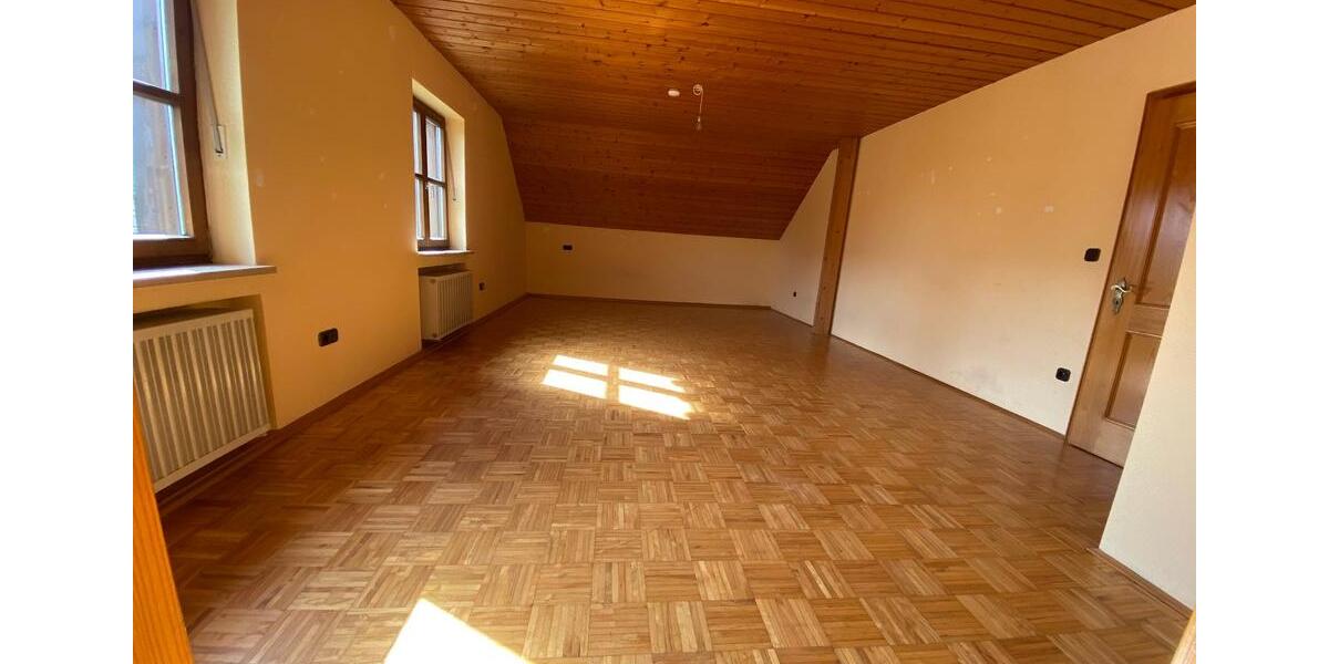 Dachgeschoßwohnung Niederviehbach - 1 Zimmer, 30 m&sup2;, 550&euro; | Angebot:24637794