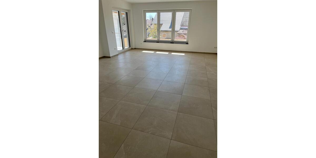 Etagenwohnung Gangkofen - 3.5 Zimmer, 91 m&sup2;, 910&euro; | Angebot:26625194