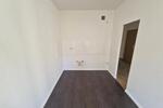 **FAMILIEN WILLKOMMEN**4-Zimmer-Wohnung Balkon 1.Etage Bad mit Wanne ab sofort