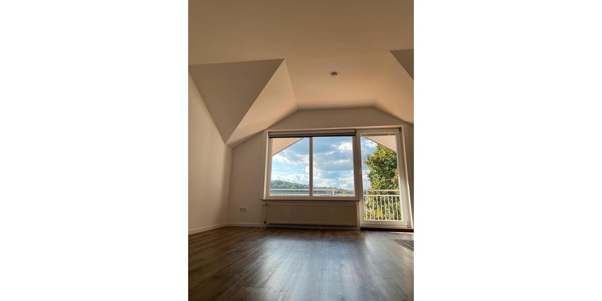 Dachgeschoßwohnung Merzig - 2 Zimmer, 80 m&sup2;, 900&euro; | Angebot:25988101