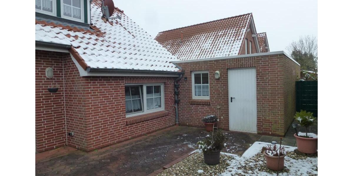 Doppelhaushälfte Hage - 3 Zimmer, 89 m&sup2;, 700&euro; | Angebot:25275112