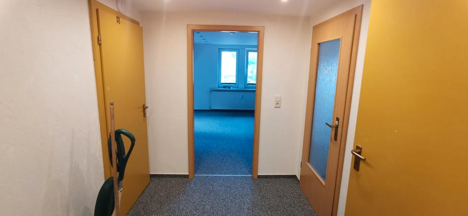 Dachgeschoßwohnung Schwarzatal - 3 Zimmer, 80 m&sup2;, 400&euro; | Angebot:26221782