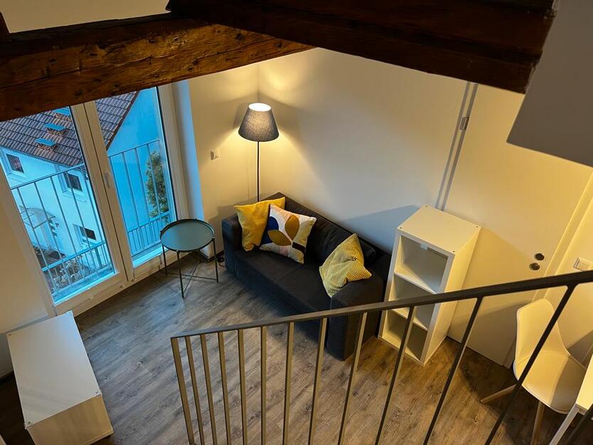 Möbliertes 1,5 ZKB Maisonette-Appartement, zentral in Weinheim