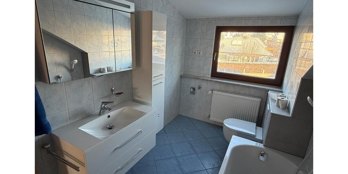 Dachgeschoßwohnung Höchstadt an der Aisch - 4 Zimmer, 1.299&euro; | Angebot:22987988