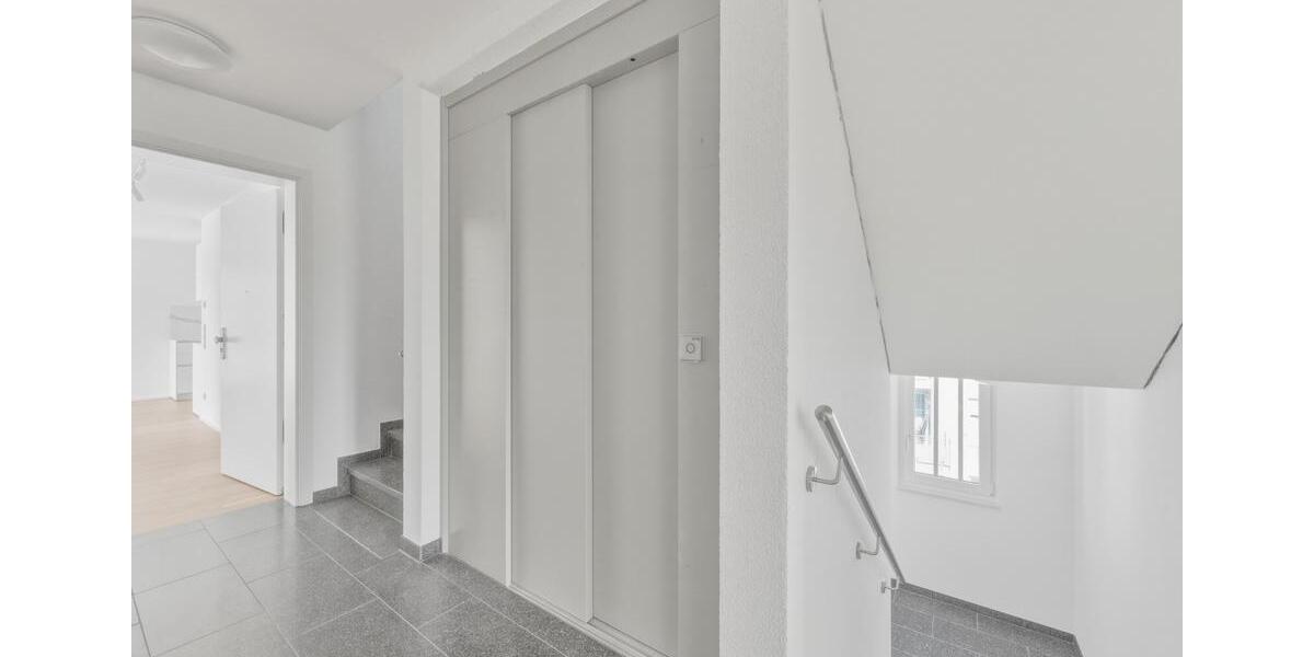 Dachgeschoßwohnung Ostfildern - 3.5 Zimmer, 107 m&sup2;, 1.890&euro; | Angebot:24748873