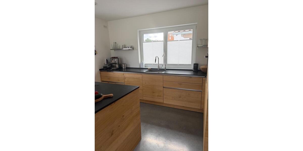 Wohnen auf Zeit Großweil - 7 Zimmer, 165 m&sup2;, 5.000&euro; | Angebot:26133591