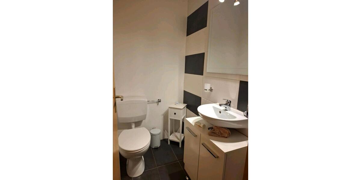 Einfamilienhaus Bodenfelde - 6 Zimmer, 150 m&sup2;, 840&euro; | Angebot:26047177