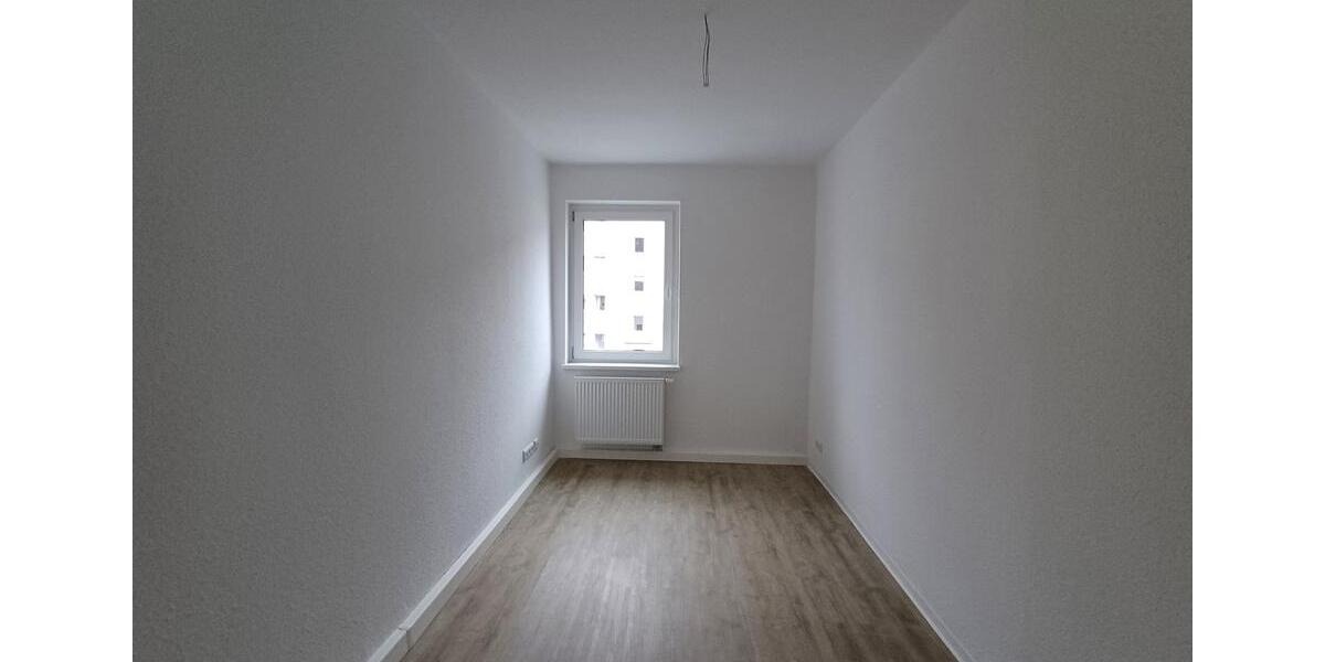 Die perfekte Familienwohnung für Groß und Klein - Erstbezug nach Sanierung - 1. OG rechts 4 zimmer