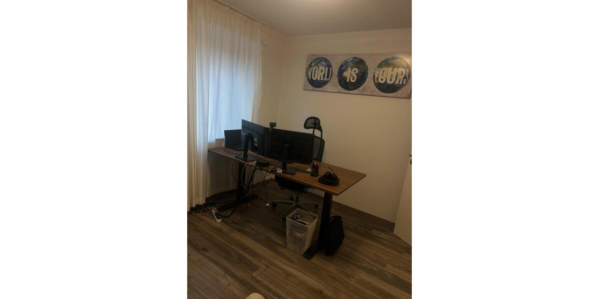 Dachgeschoßwohnung Erftstadt - 3 Zimmer, 80 m&sup2;, 860&euro; | Angebot:24659960