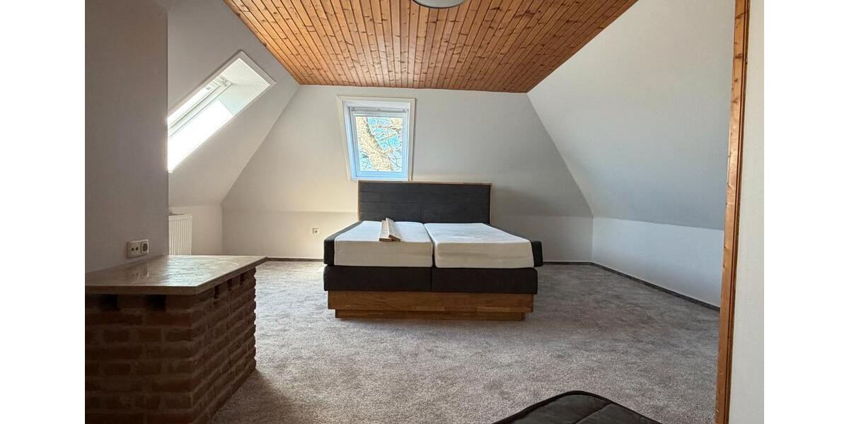 Dachgeschoßwohnung Lensahn - 6 Zimmer, 160 m&sup2;, 1.750&euro; | Angebot:26251109