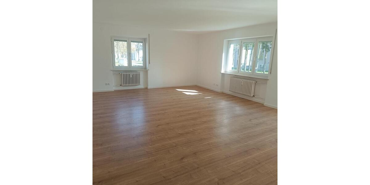 Erdgeschoßwohnung Feldkirchen - 4 Zimmer, 130 m&sup2;, 975&euro; | Angebot:25988935