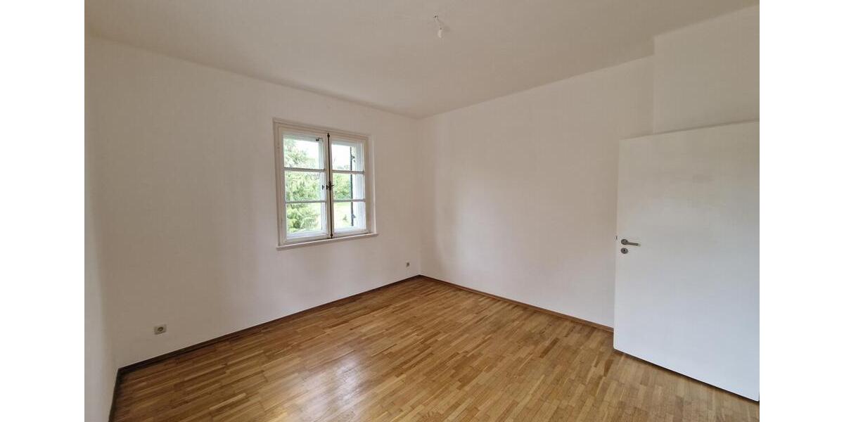 Etagenwohnung Simbach am Inn - 4 Zimmer, 97 m&sup2;, 700&euro; | Angebot:26420656