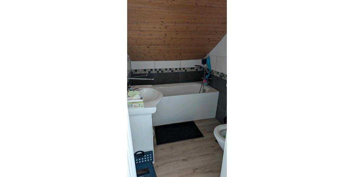 Dachgeschoßwohnung Hochdorf - 4 Zimmer, 110 m&sup2;, 950&euro; | Angebot:25840398