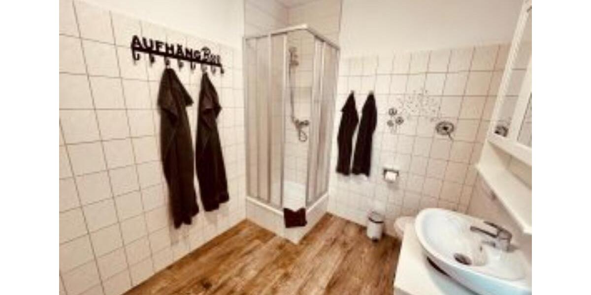Dachgeschoßwohnung Finsterwalde - 1 Zimmer, 30 m&sup2;, 240&euro; | Angebot:25073775