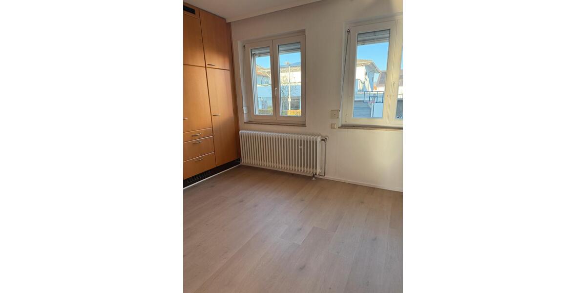 Erdgeschoßwohnung Rechberghausen - 3 Zimmer, 75 m&sup2;, 1.200&euro; | Angebot:24753999