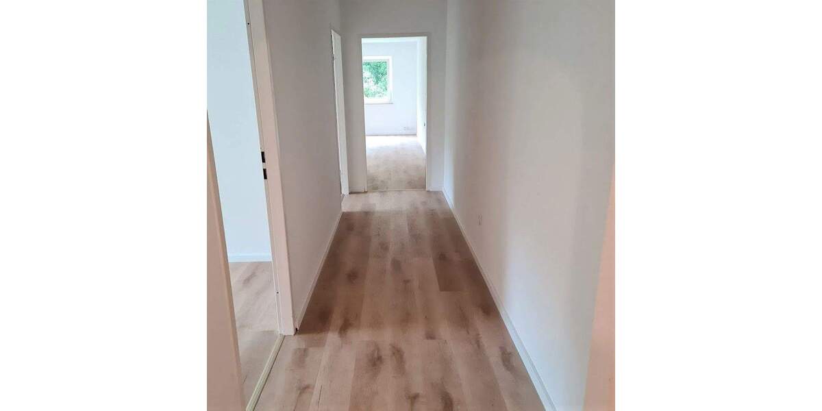 Etagenwohnung Bad Säckingen - 3 Zimmer, 92 m&sup2;, 1.140&euro; | Angebot:25802619
