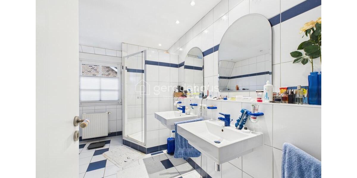 Dachgeschoßwohnung Lingen (Ems) Damaschke - 6.5 Zimmer, 190 m&sup2;, 1.450&euro; | Angebot:24184754