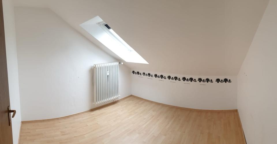 Dachgeschoßwohnung Vlotho - 2 Zimmer, 57 m&sup2;, 650&euro; | Angebot:26403750