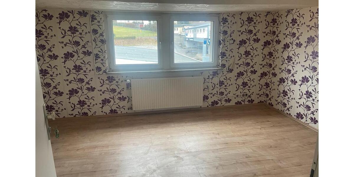 Etagenwohnung Waldbröl - 4 Zimmer, 84 m&sup2;, 650&euro; | Angebot:26073416