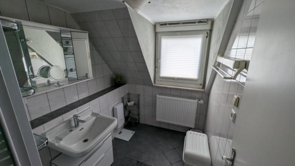 Wohnen auf Zeit Siegburg - 2 Zimmer, 30 m&sup2;, 85&euro; | Angebot:24347028