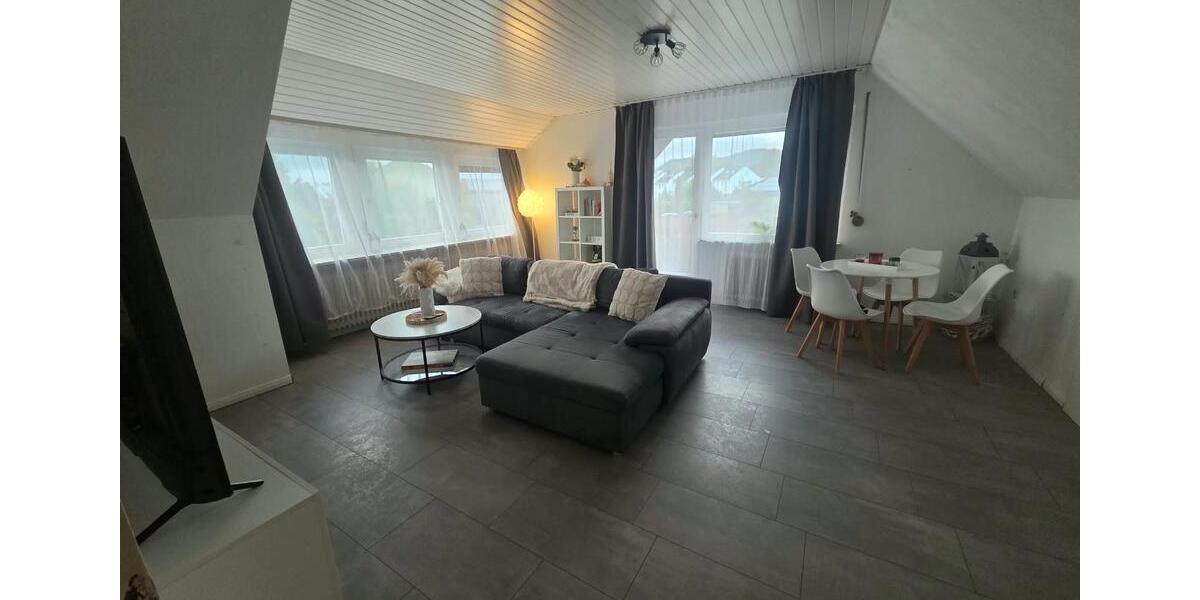 Dachgeschoßwohnung Baunatal - 2 Zimmer, 50 m&sup2;, 670&euro; | Angebot:27628754