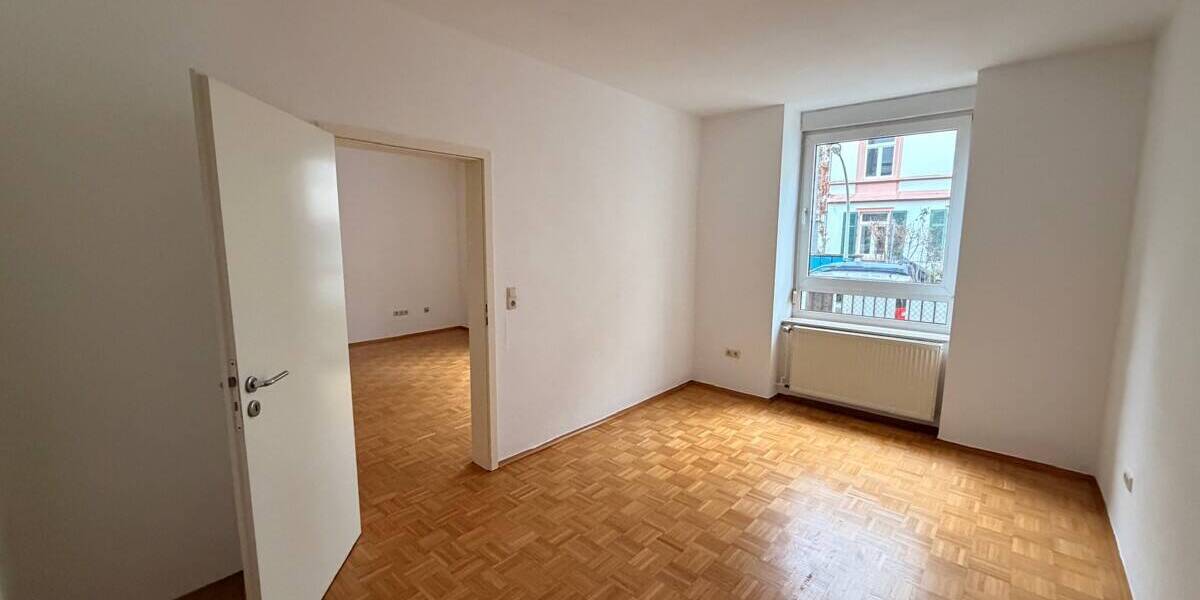 Etagenwohnung Frankfurt am Main Nordend-West - 3 Zimmer, 80 m&sup2;, 1.480&euro; | Angebot:26672449