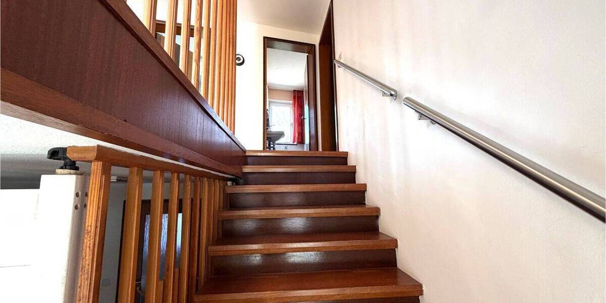 Etagenwohnung Fischach - 6 Zimmer, 145 m&sup2;, 1.150&euro; | Angebot:26128202