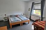 Wohnen auf Zeit Hohenaspe - 6 Zimmer, 20 m&sup2;, 15&euro; | Angebot:26224171
