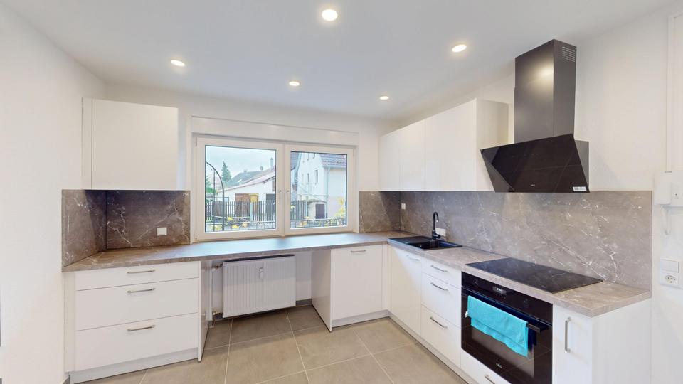 *** Neu renovierte 3-Zimmerwohnung mit neuer Einbauküche *** 3 zimmer