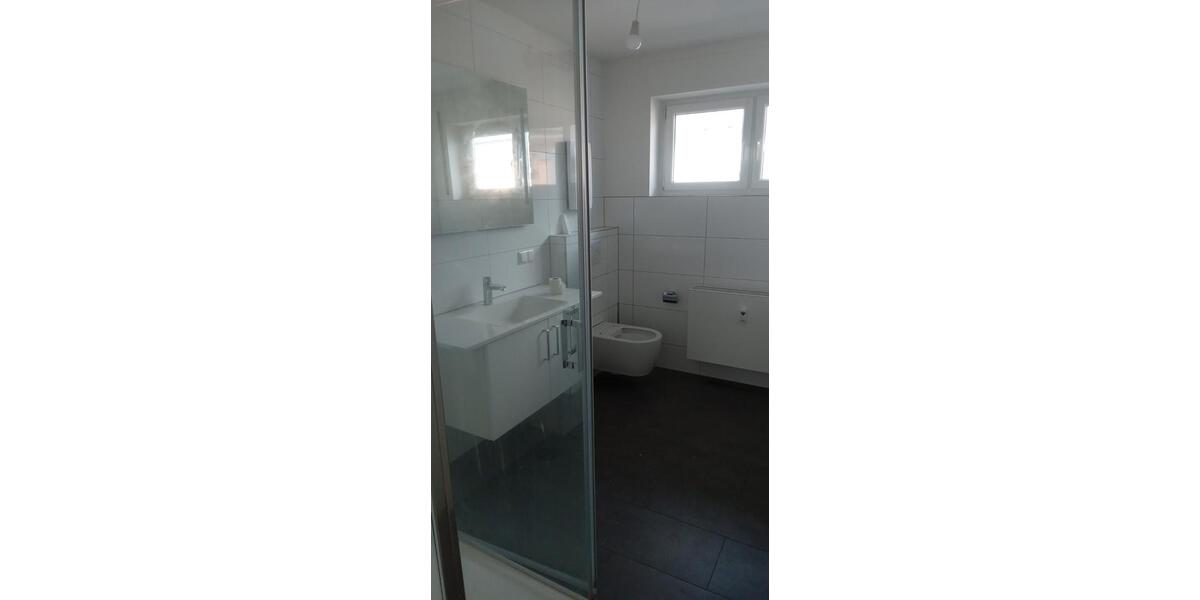 Etagenwohnung Hofheim am Taunus - 3 Zimmer, 93 m&sup2;, 1.200&euro; | Angebot:26015737