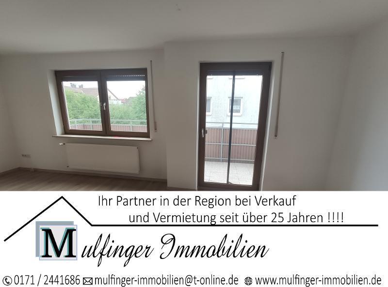 4 Zi. OG Wohnung mit Balkon, Gartenanteil und Garage