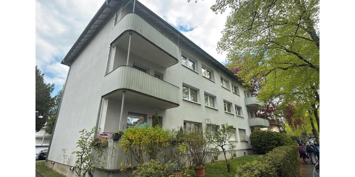 Etagenwohnung Wiesbaden Biebrich - 4 Zimmer, 82 m&sup2;, 1.350&euro; | Angebot:26251576