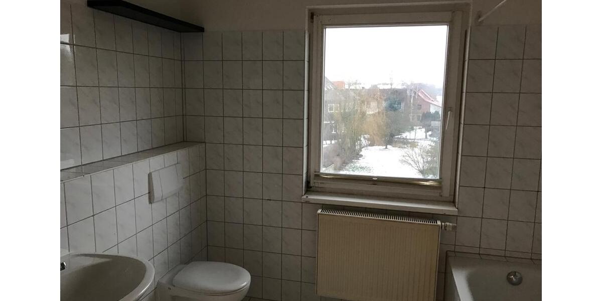 Dachgeschoßwohnung Nordhausen - 2 Zimmer, 43 m&sup2;, 300&euro; | Angebot:26236701