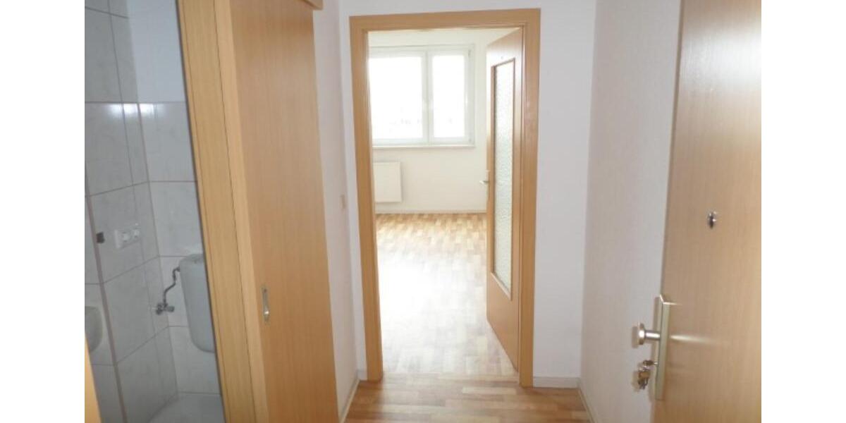 Etagenwohnung Querfurt - 1 Zimmer, 25 m&sup2;, 155&euro; | Angebot:22005826