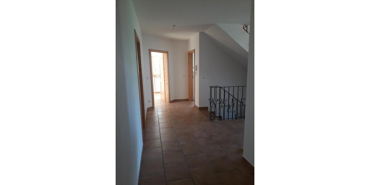 Erdgeschoßwohnung Kochel am See - 5 Zimmer, 200 m&sup2;, 2.100&euro; | Angebot:24380867