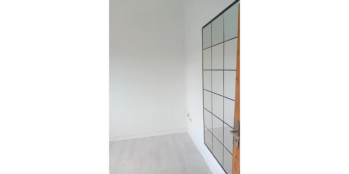 Erdgeschoßwohnung Petershagen - 5 Zimmer, 120 m&sup2;, 1.200&euro; | Angebot:26623812
