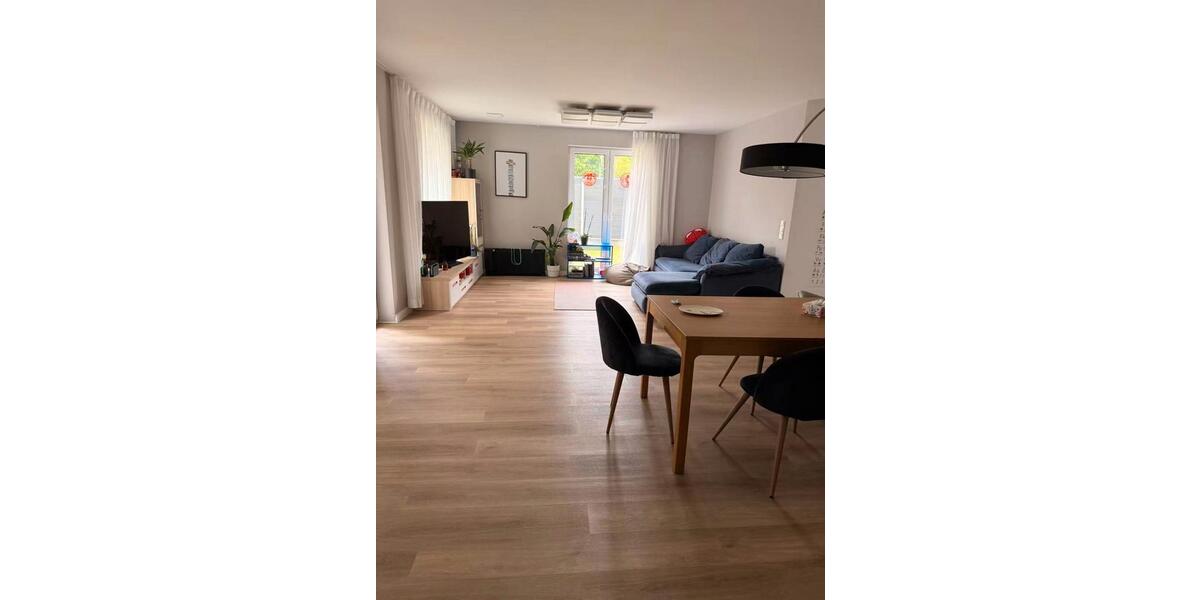 Erdgeschoßwohnung Oldenburg Bürgeresch - 4 Zimmer, 155 m&sup2;, 1.950&euro; | Angebot:26594425