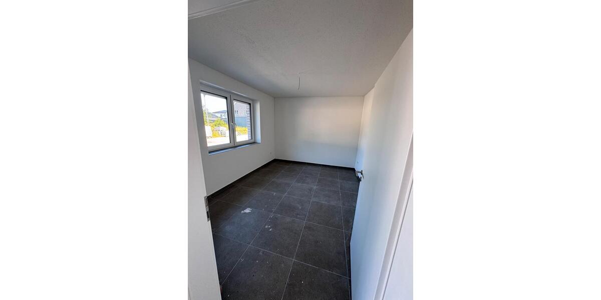 Erdgeschoßwohnung Saterland - 5 Zimmer, 104 m&sup2;, 1.150&euro; | Angebot:26033947