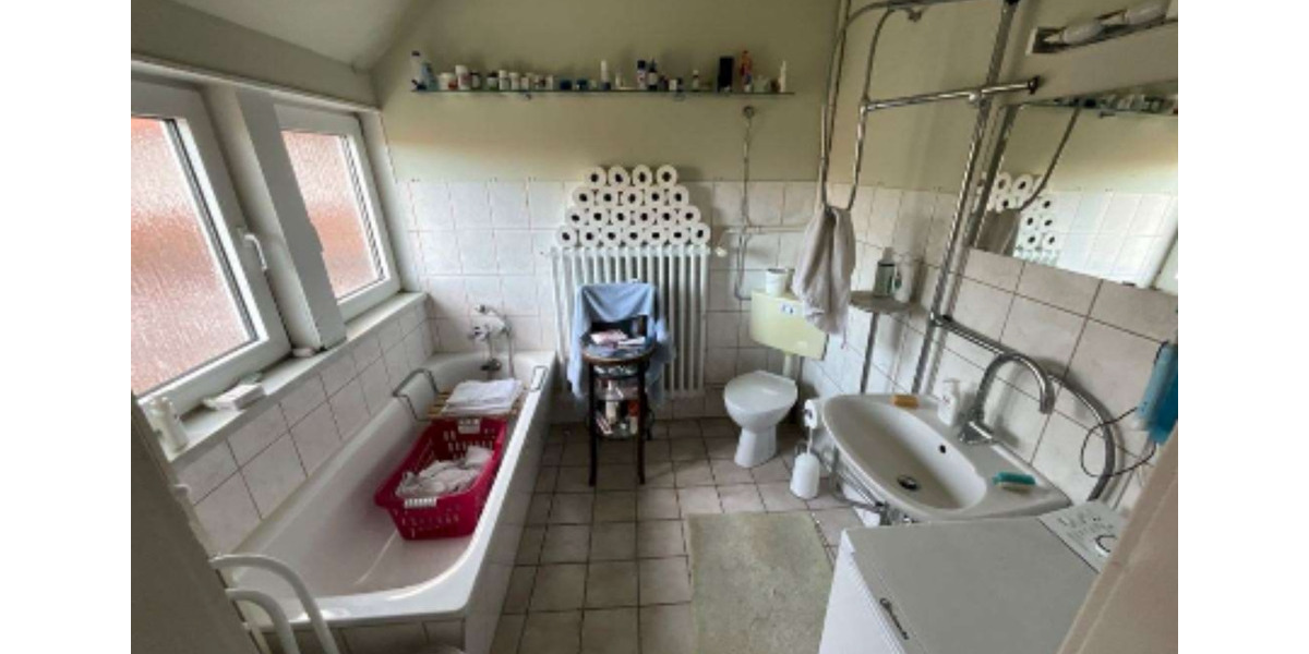 Etagenwohnung Bröckel - 3 Zimmer, 97 m&sup2;, 500&euro; | Angebot:25311413