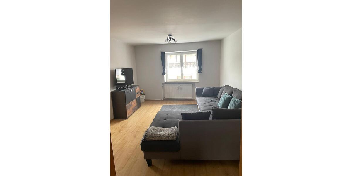 3-Zimmer Nichtraucher-Mietwohnung mit Balkon in Oettingen 3 zimmer