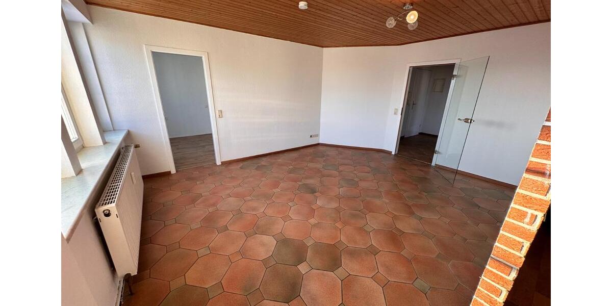 Etagenwohnung Felsberg - 4 Zimmer, 71 m&sup2;, 595&euro; | Angebot:25824537