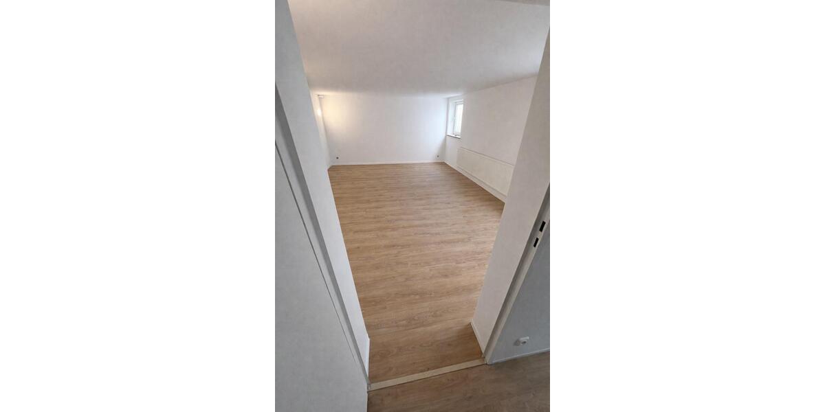 Etagenwohnung Lüneburg Goseburg-Zeltberg - 5 Zimmer, 200 m&sup2;, 450&euro; | Angebot:26252523
