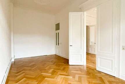Wohnung zum Mieten in Wiesbaden 1.600 € 135 m² 4 zimmer