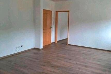Wohnung Döbeln - 3 Zimmer, 75 m&sup2;, 490&euro; | Angebot:26431478