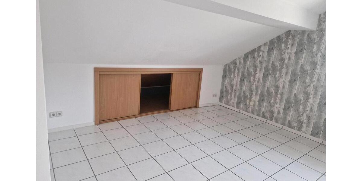 Dachgeschoßwohnung Hövelhof - 1 Zimmer, 530&euro; | Angebot:23680671