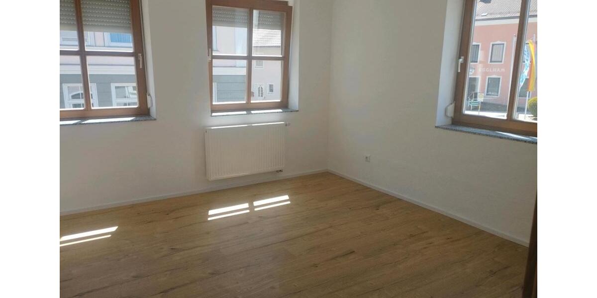 Etagenwohnung Egglham - 2 Zimmer, 60 m&sup2;, 670&euro; | Angebot:26380411