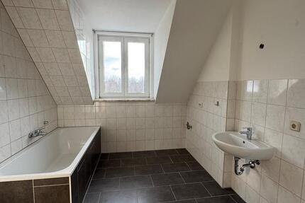 Wohnung Sonneberg - 3 Zimmer, 82 m&sup2;, 550&euro; | Angebot:24710993