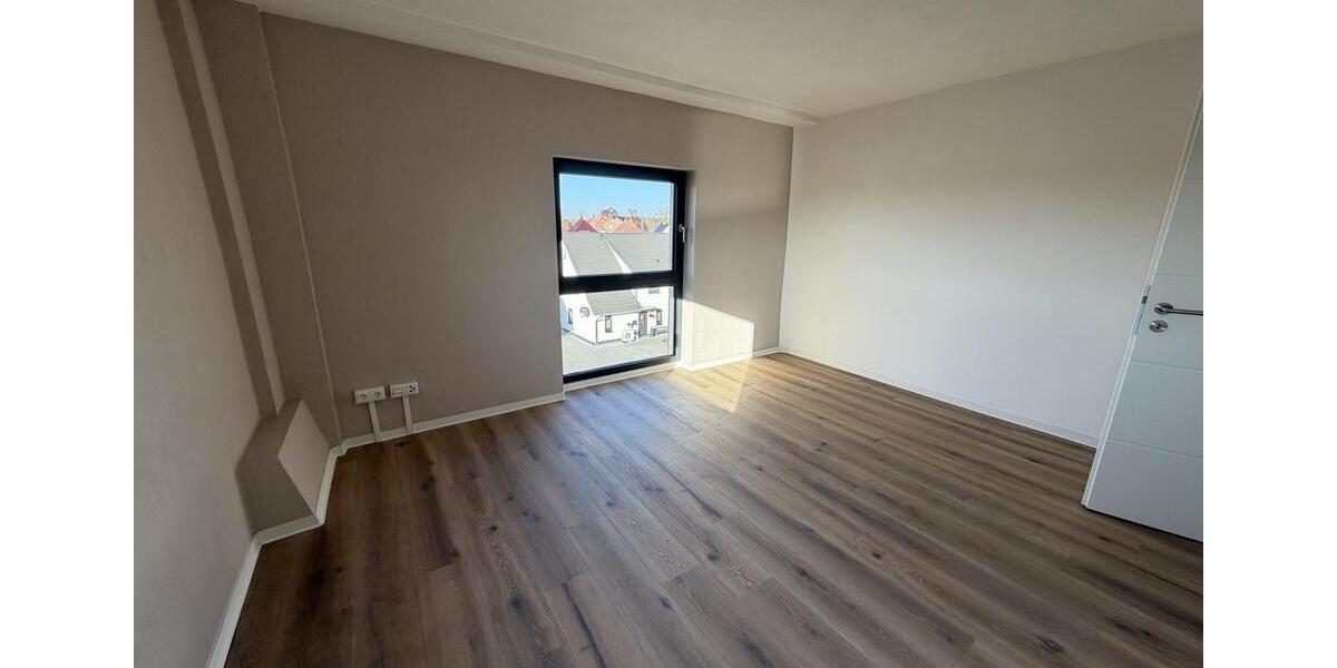 Etagenwohnung Bützow - 3 Zimmer, 85 m&sup2;, 840&euro; | Angebot:24616917